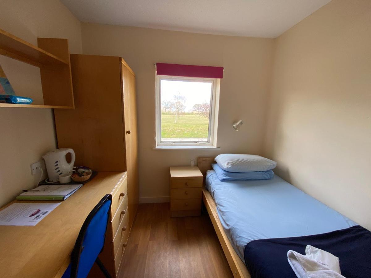 Bramley Guest Rooms Pulborough Exterior photo